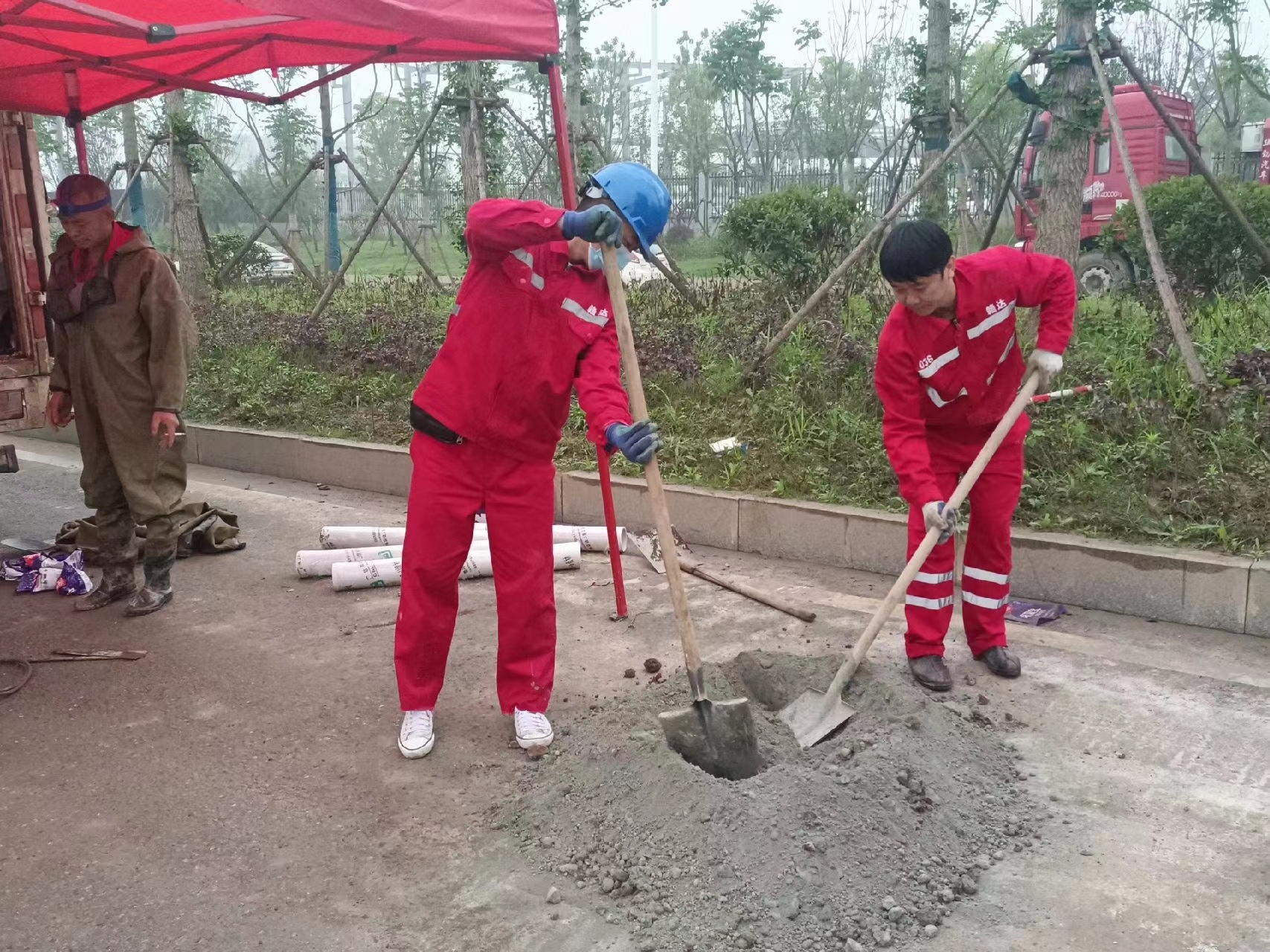 城口管道疏通哪家好】及时进行市政管道清淤