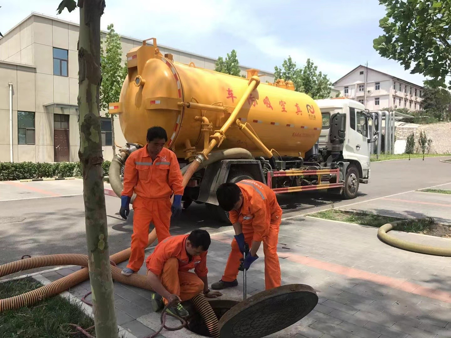 城口化粪池清理与5-8吨吸粪车施工效率分析